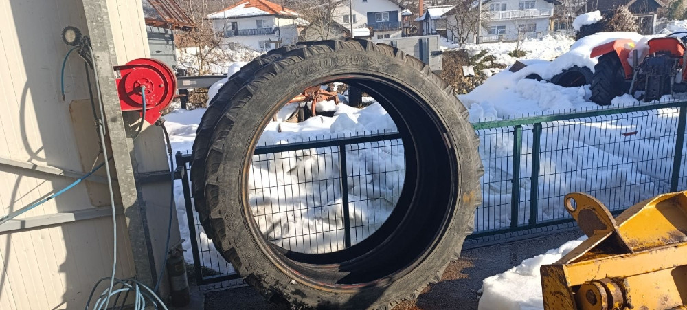 Traktorske gume za jednorednu obradu